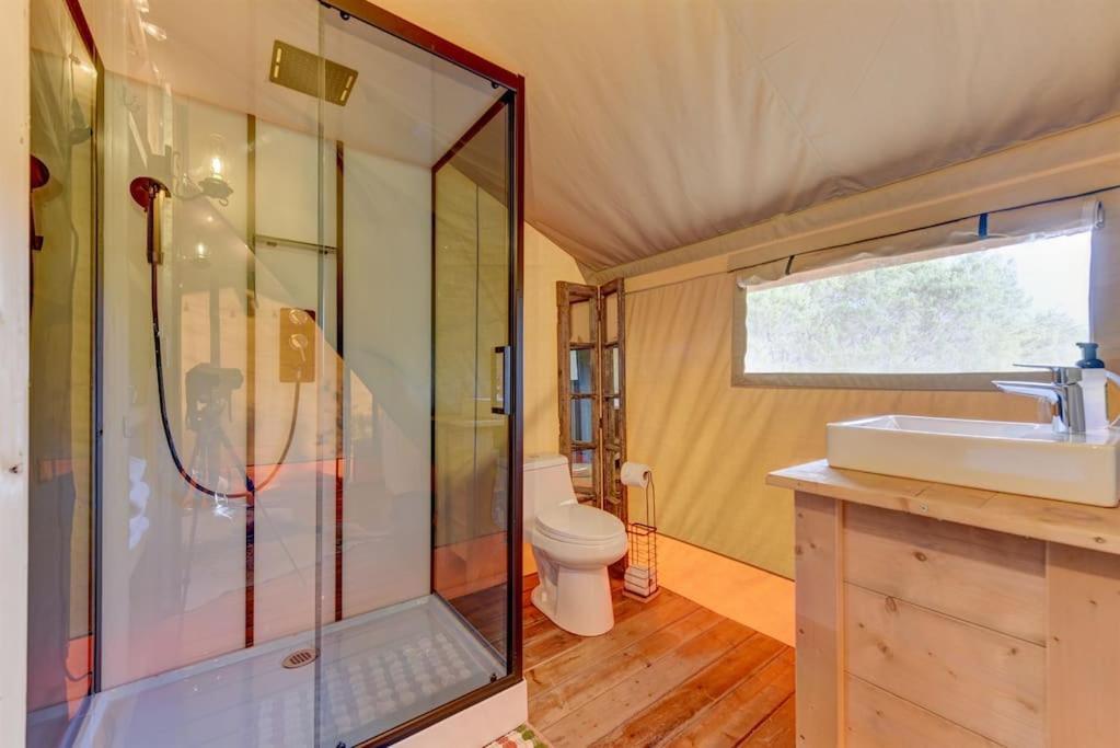 Hotel 12 Fires Luxury Glamping With Heating #5 Johnson City Exterior foto